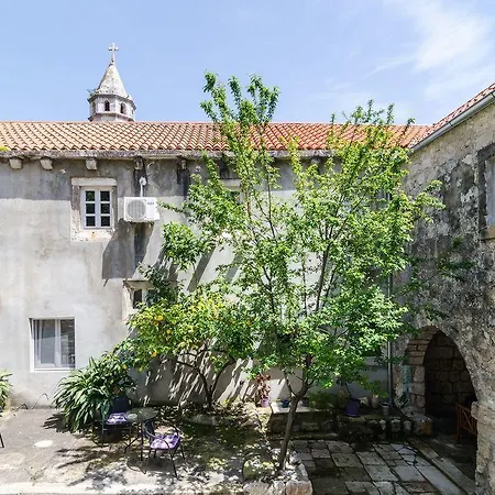 Guest house Old Town