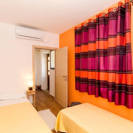 Old Town Guest house 3*