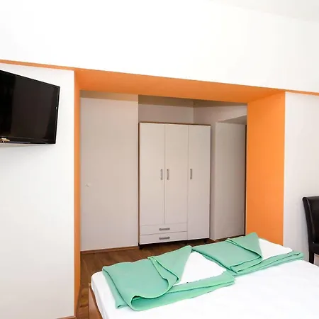 Guest house Old Town 3*